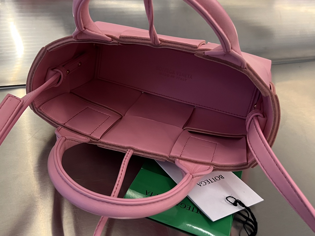 Micro Candy Arco Intreccio Leather Tote Bag Pink